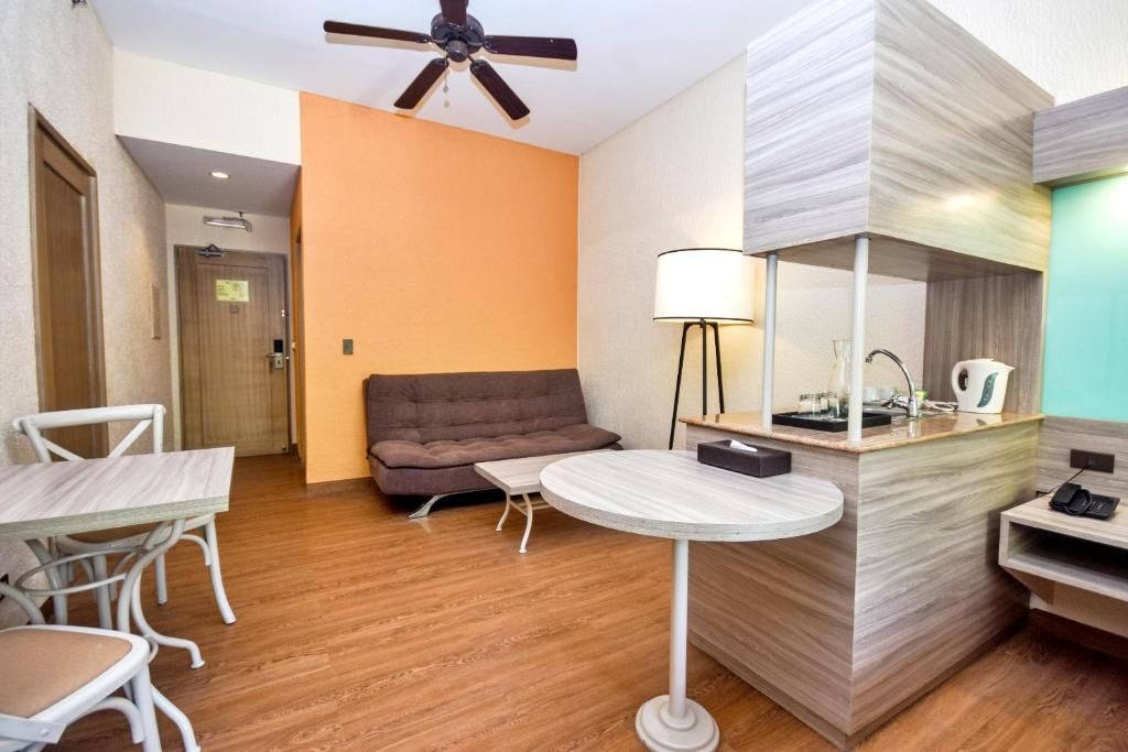 Microtel by Wyndham Boracay фото 42