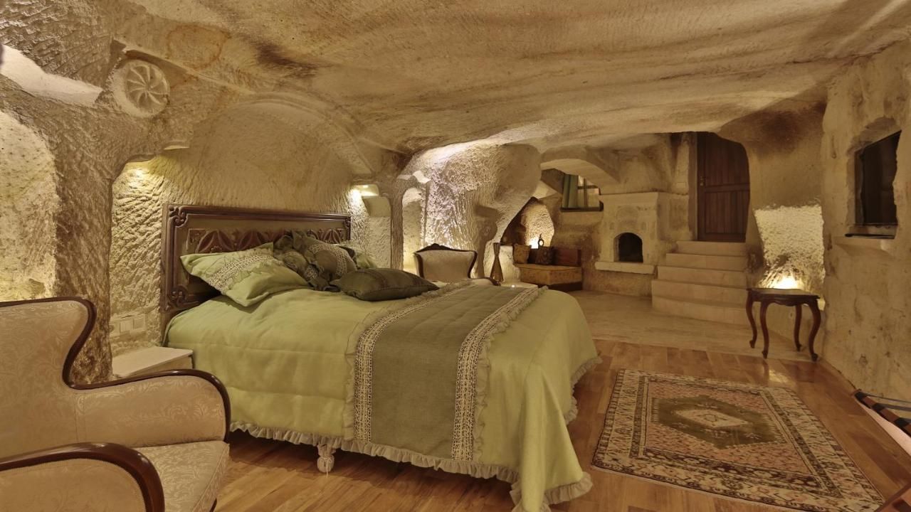 Golden Cave Suites фото 3