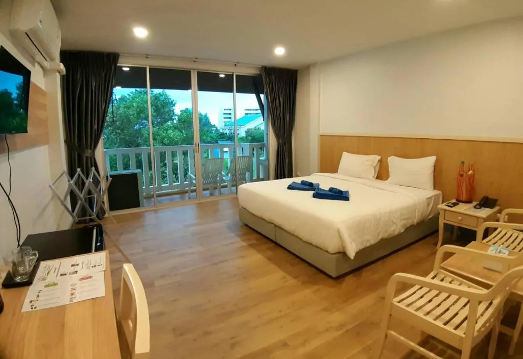 Karon Living Room Hotel фото 4