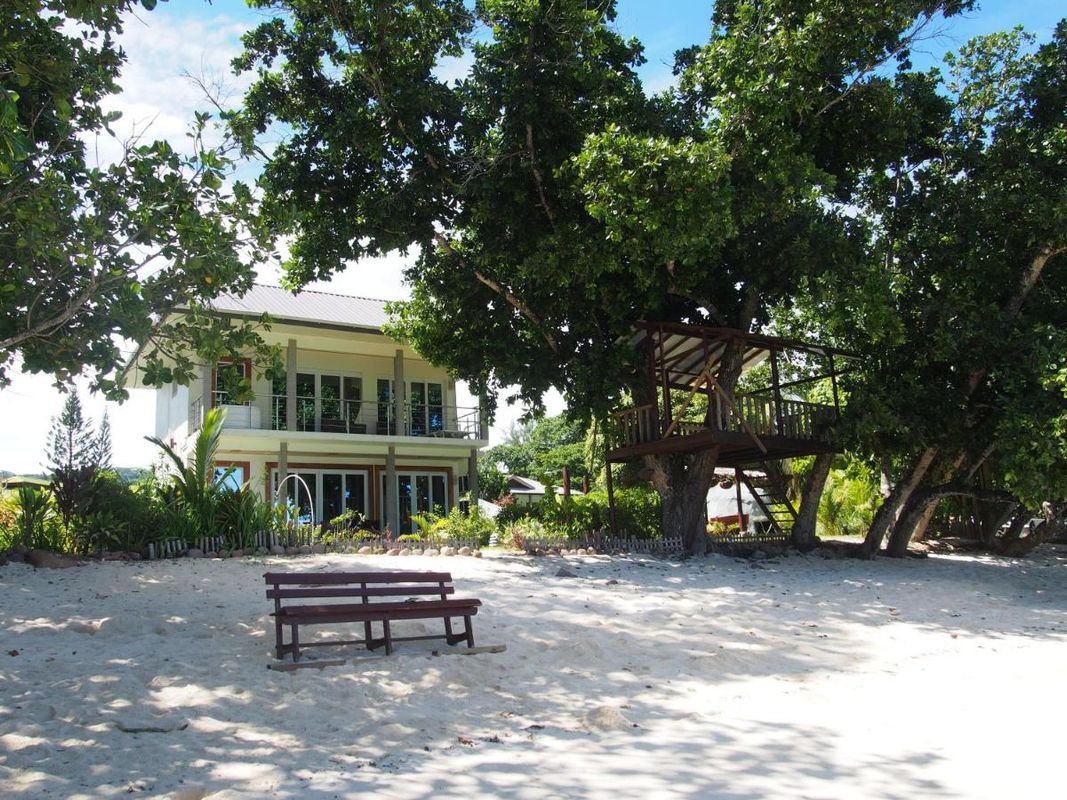 La Digue Luxury Beach Bungalow фото 1