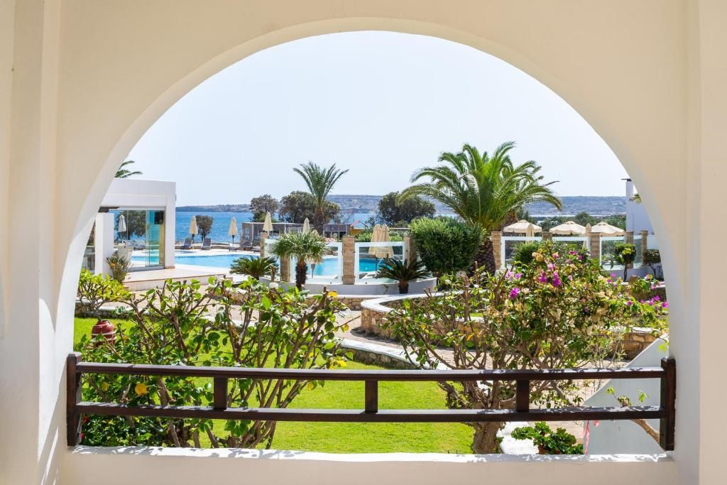 Irini Beach фото 7