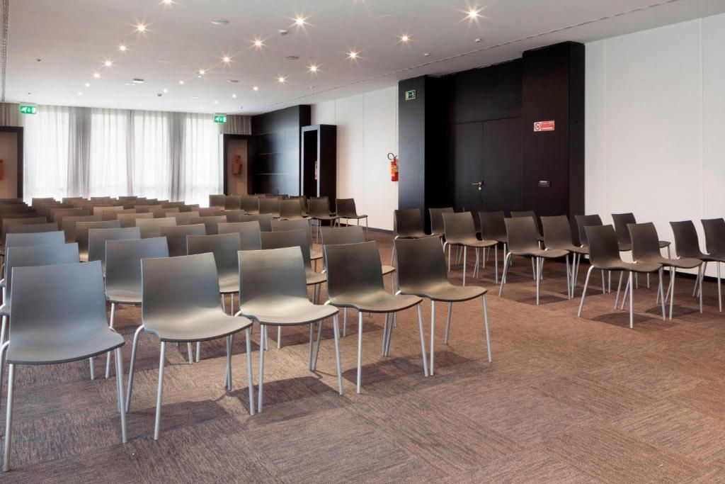 AC Hotel Bologna by Marriott фото 21