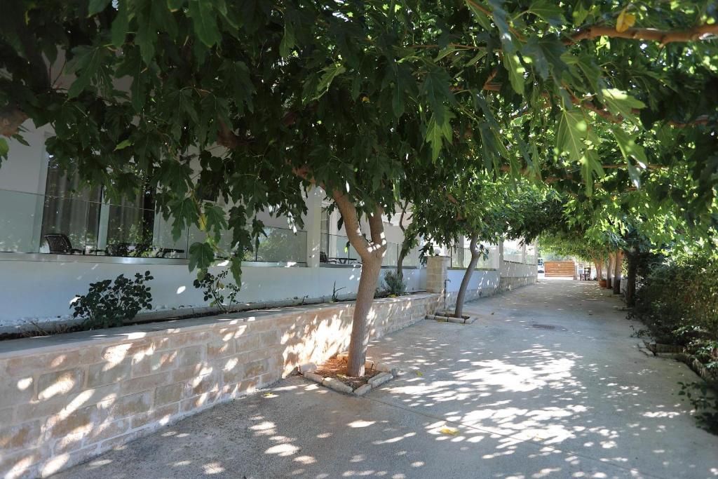Niriides Beach фото 20