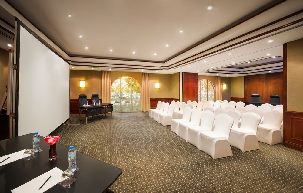 Hilton Al Hamra Beach & Golf Resort фото 34