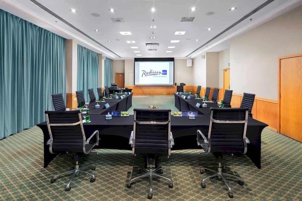 Radisson Blu Hotel & Resort, Al Ain фото 57