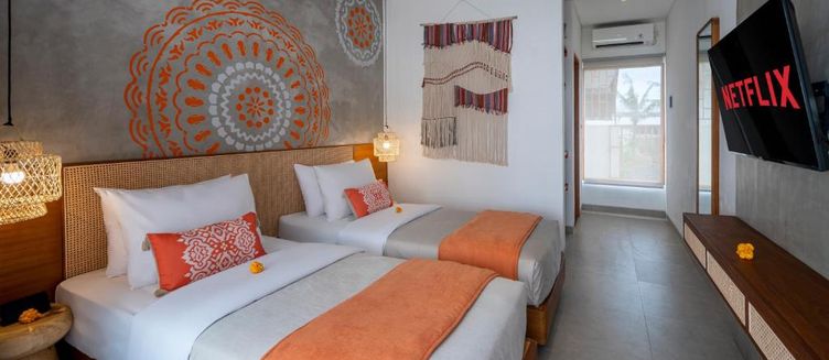 Фото отеля Roomates Surf Camp Canggu by Ini Vie Hospitality