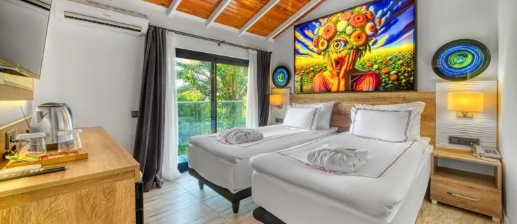 Фото отеля Illusion Beach Club Hotel (Adults Only)