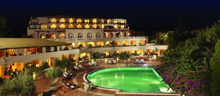 Фото отеля Out Of The Blue Capsis Elite Resort