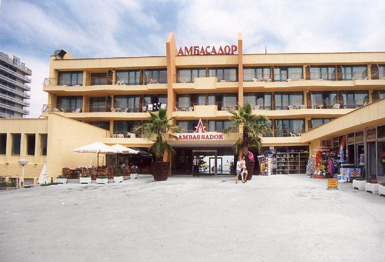 Hotel Ambassador - Free Parking фото 37