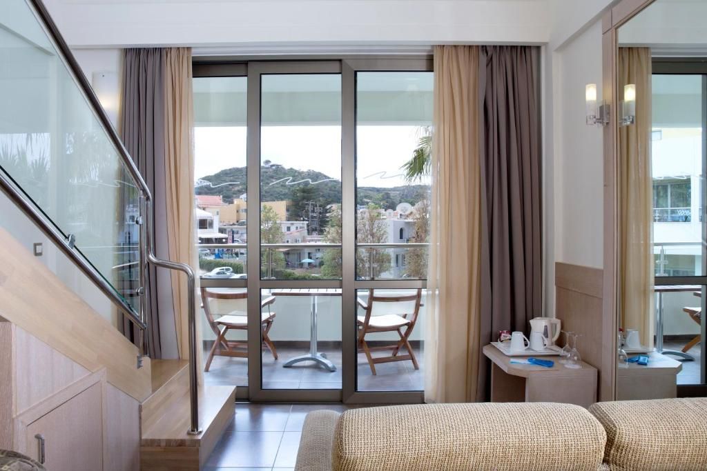 Thalassa Beach Resort & Spa (Adults Only) фото 11