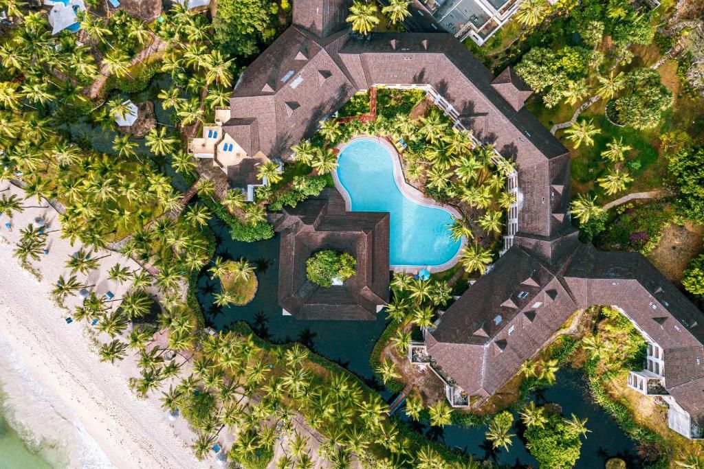 Diani Reef Beach Resort & Spa фото 7