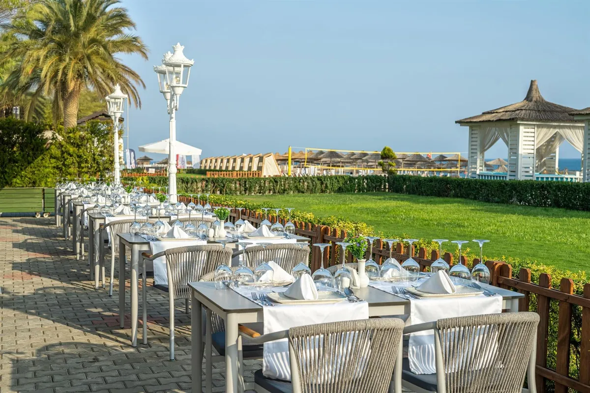 Quattro Beach Spa & Resort фото 14
