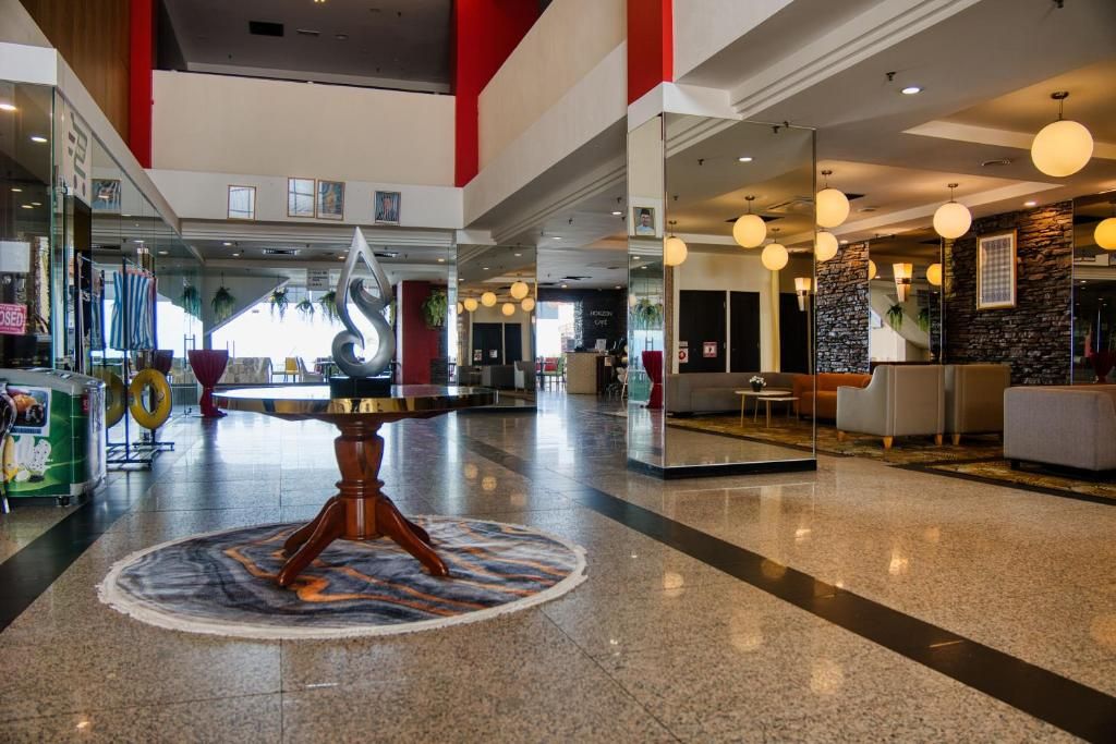 Hotel Sentral Seaview фото 16