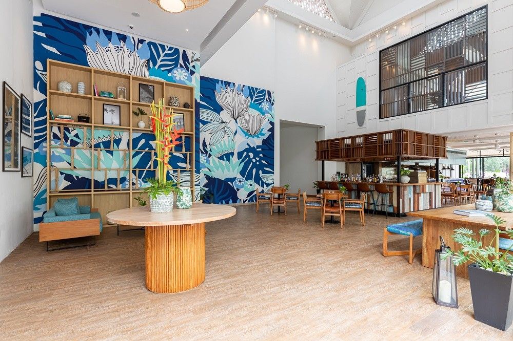 Outrigger Surin Beach Resort фото 41