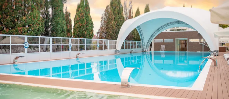 Фото отеля Bridge Family