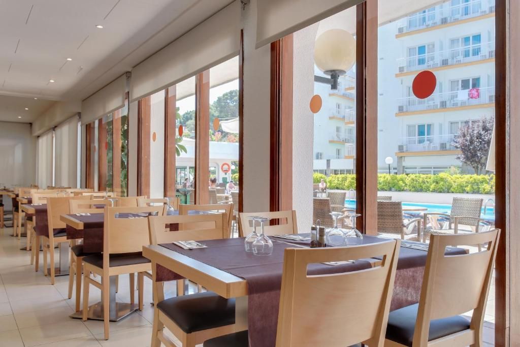 Hotel Garbi Park фото 10