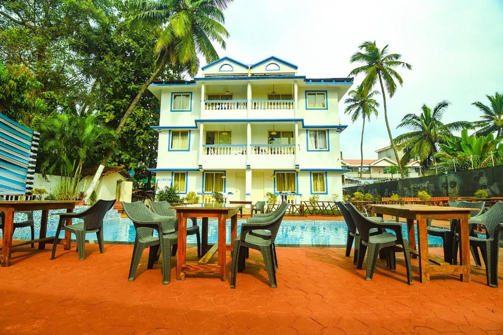 FabHotel Grand Royal Palms фото 23