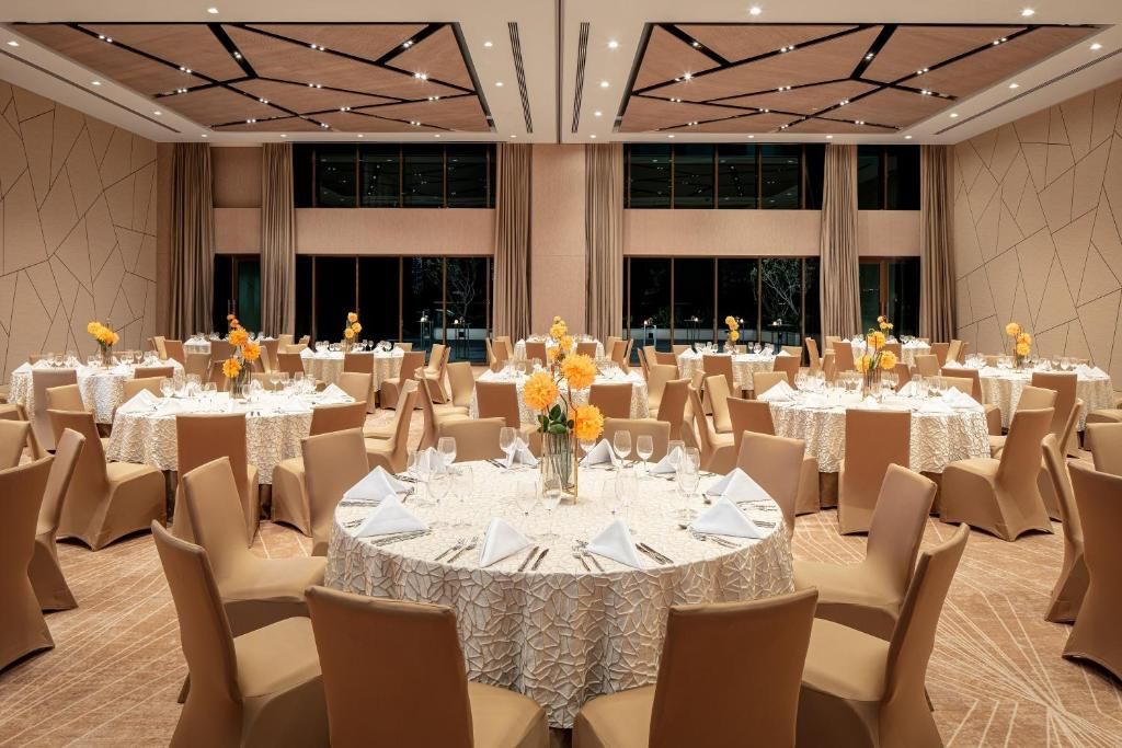 DoubleTree by Hilton Dubai M Square Hotel & Residences фото 10