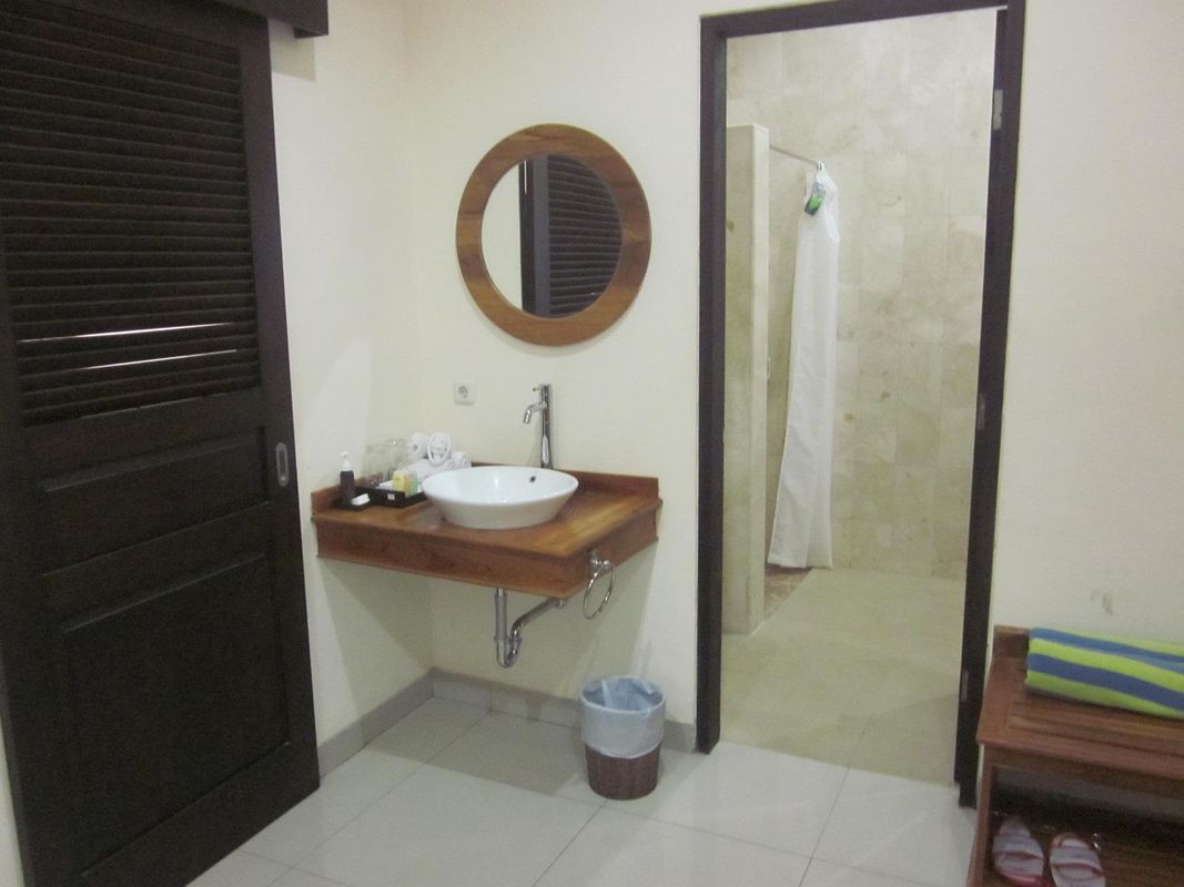 Swastika Bungalow фото 23
