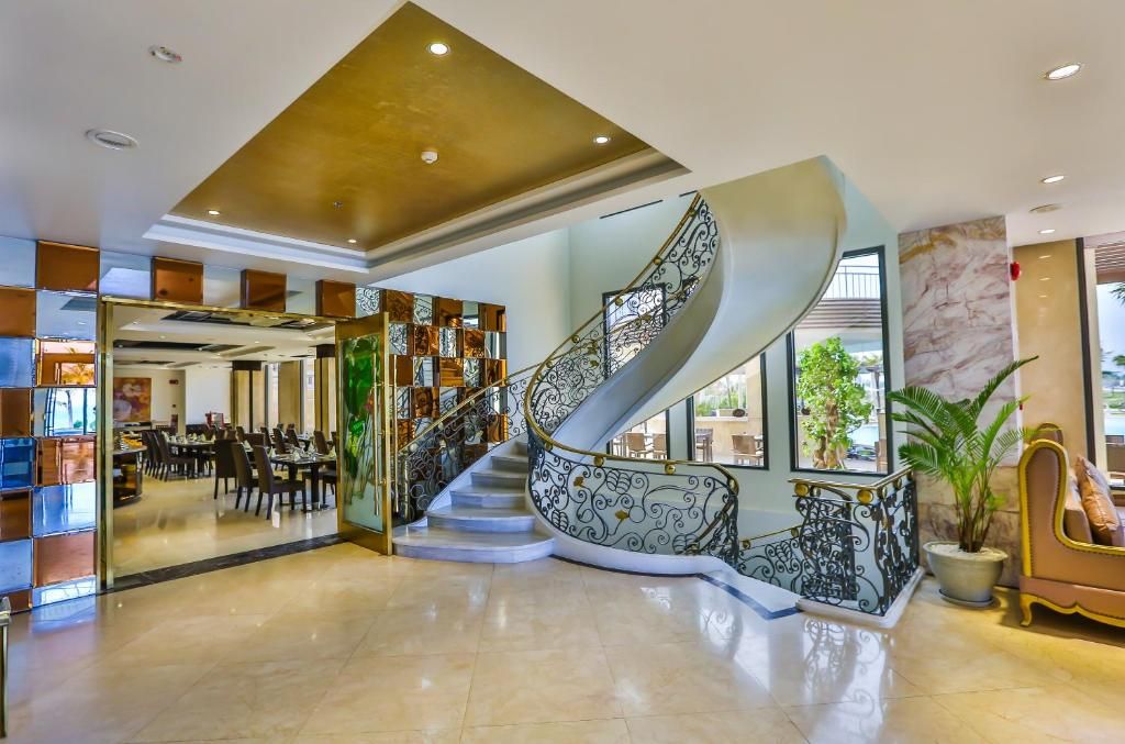 Holiday Beach Danang Hotel & Spa фото 46
