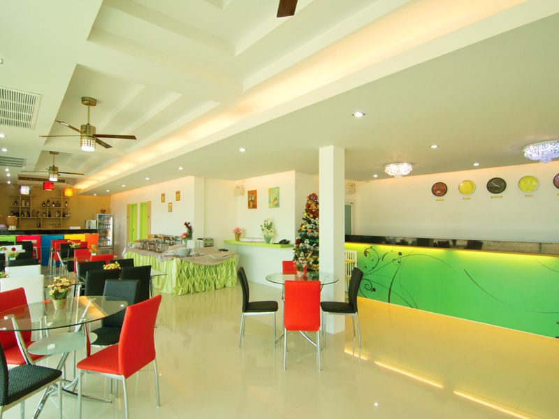 Jomtien Dragon Beach Resort фото 13