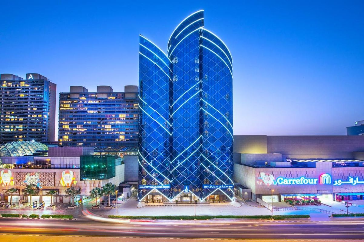 City Seasons Towers фото 0