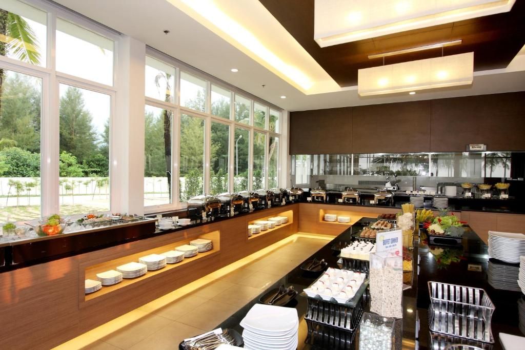 Kantary Beach Hotel Villas & Suites фото 72