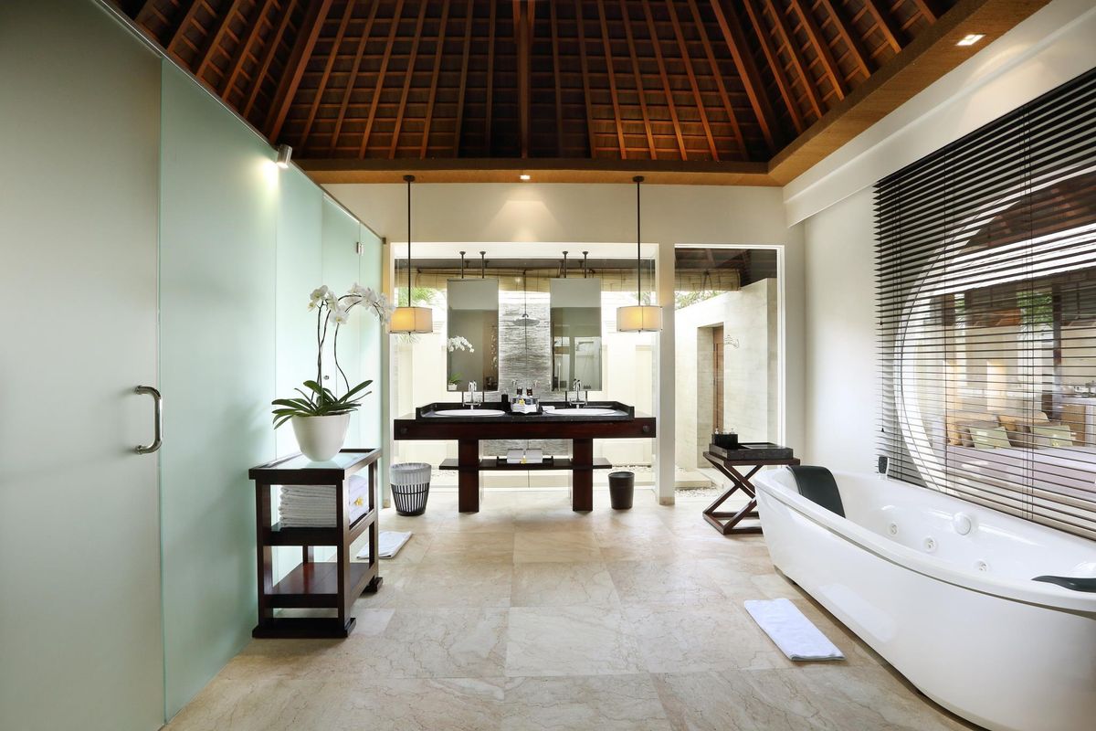 The Royal Santrian Luxury Beach Villas фото 28