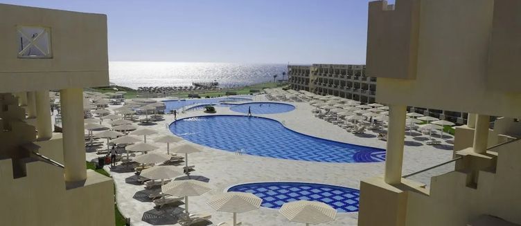 Фото отеля Sirena Beach Resort  Spa