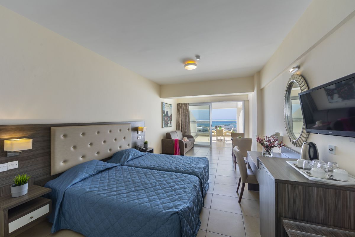 Tofinis Hotel фото 2