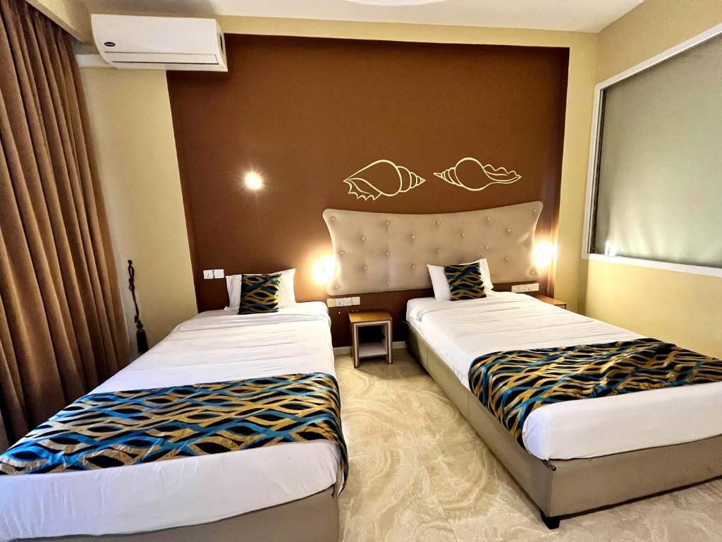 Aryana Queen Beach Resort фото 57