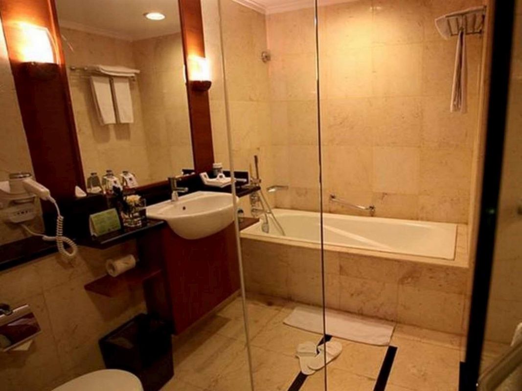 Novotel Jakarta Mangga Dua Square фото 26