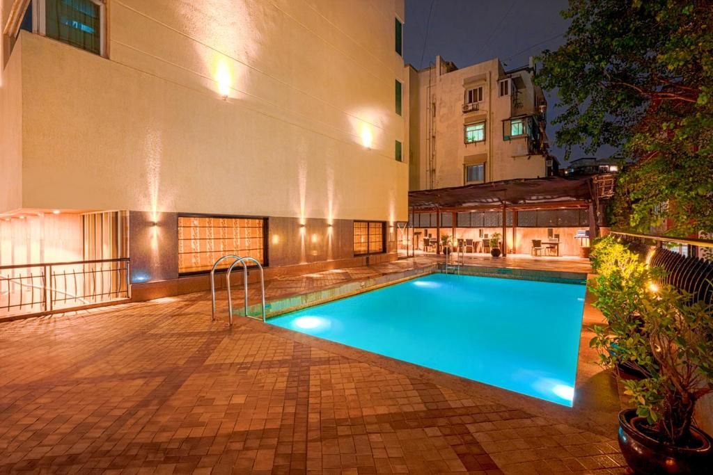 Fariyas Hotel Mumbai фото 32