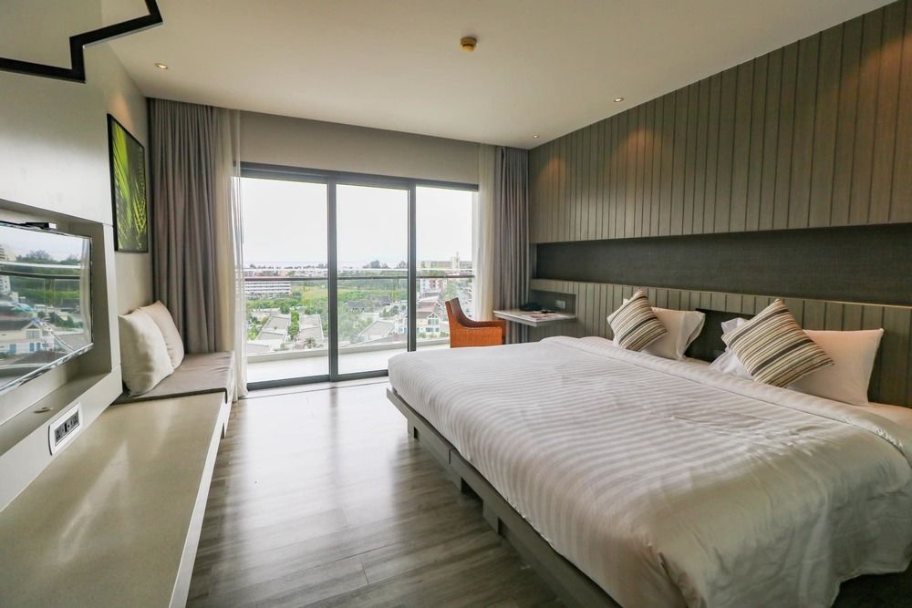 Hotel IKON Phuket фото 35