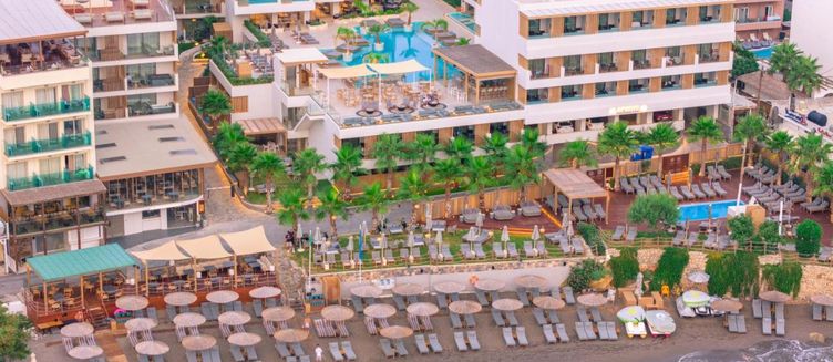 Фото отеля Akasha Beach Hotel & Spa