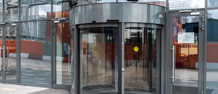 Фото отеля YES Botanica