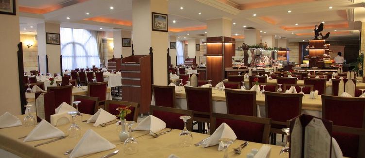 Фото отеля Tassaray Hotel