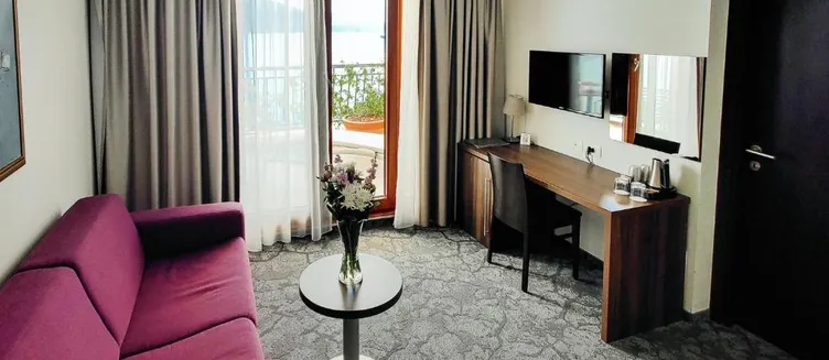 Фото отеля Hotel Pine