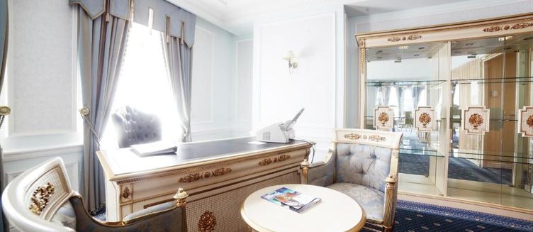 Фото отеля Crowne Plaza Minsk