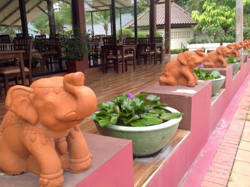 The Beach Garden Resort фото 20