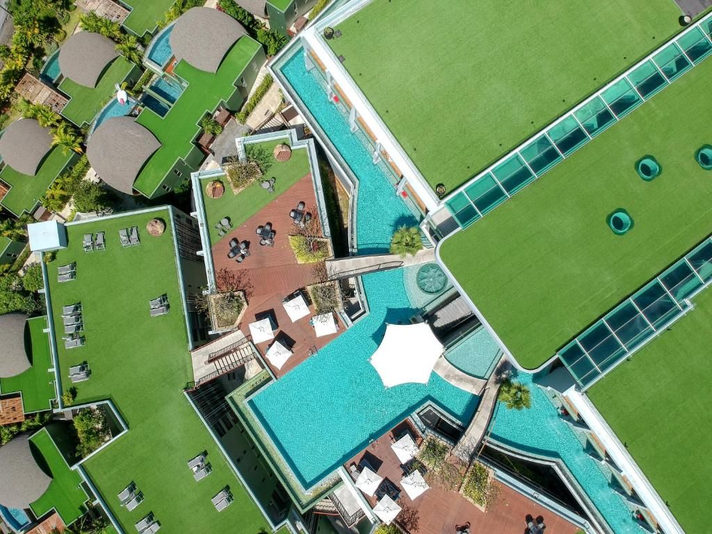 Crest Resort & Pool Villas фото 68