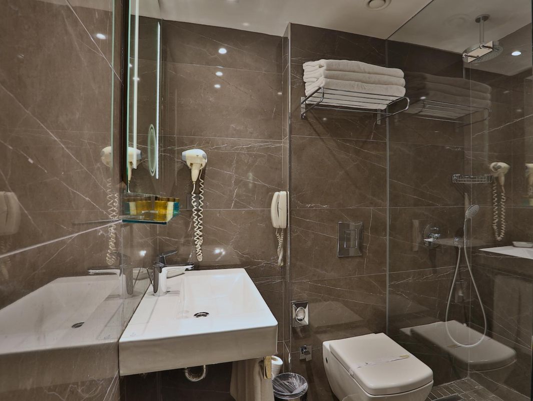 AHC Old City Hotel фото 37