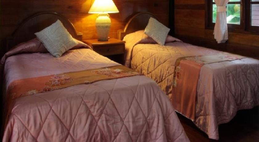 Naithon Beach Resort фото 5