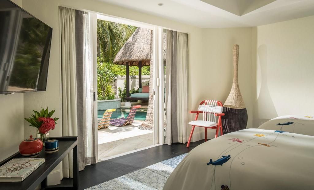 Four Seasons Resort Maldives at Kuda Huraa фото 49