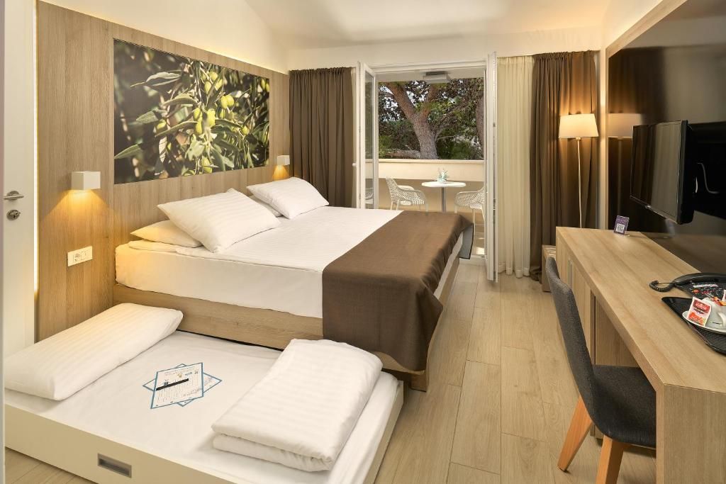 Medora Auri Family Beach Resort фото 6