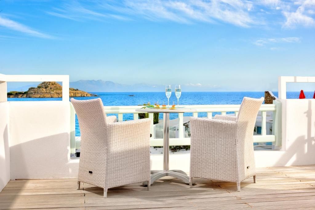 Petinos Beach фото 9