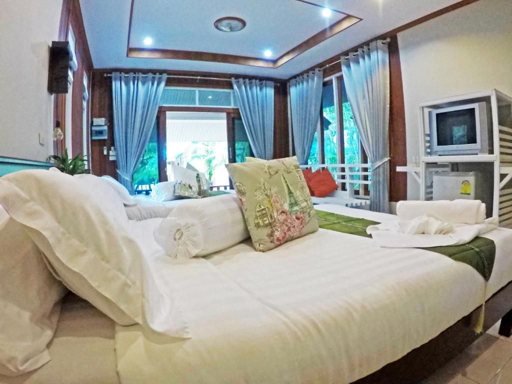 Haad Tian Beach Resort фото 35