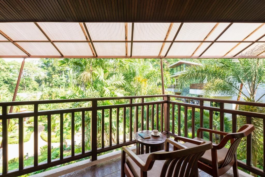 Khaolak Bay Front Resort фото 102