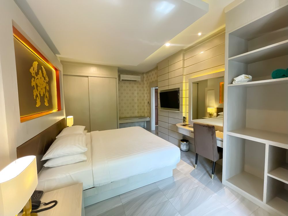 Quality Resort and Spa Patong Beach фото 57