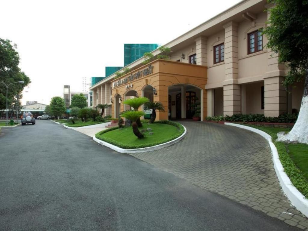 Tan Son Nhat Hotel фото 20